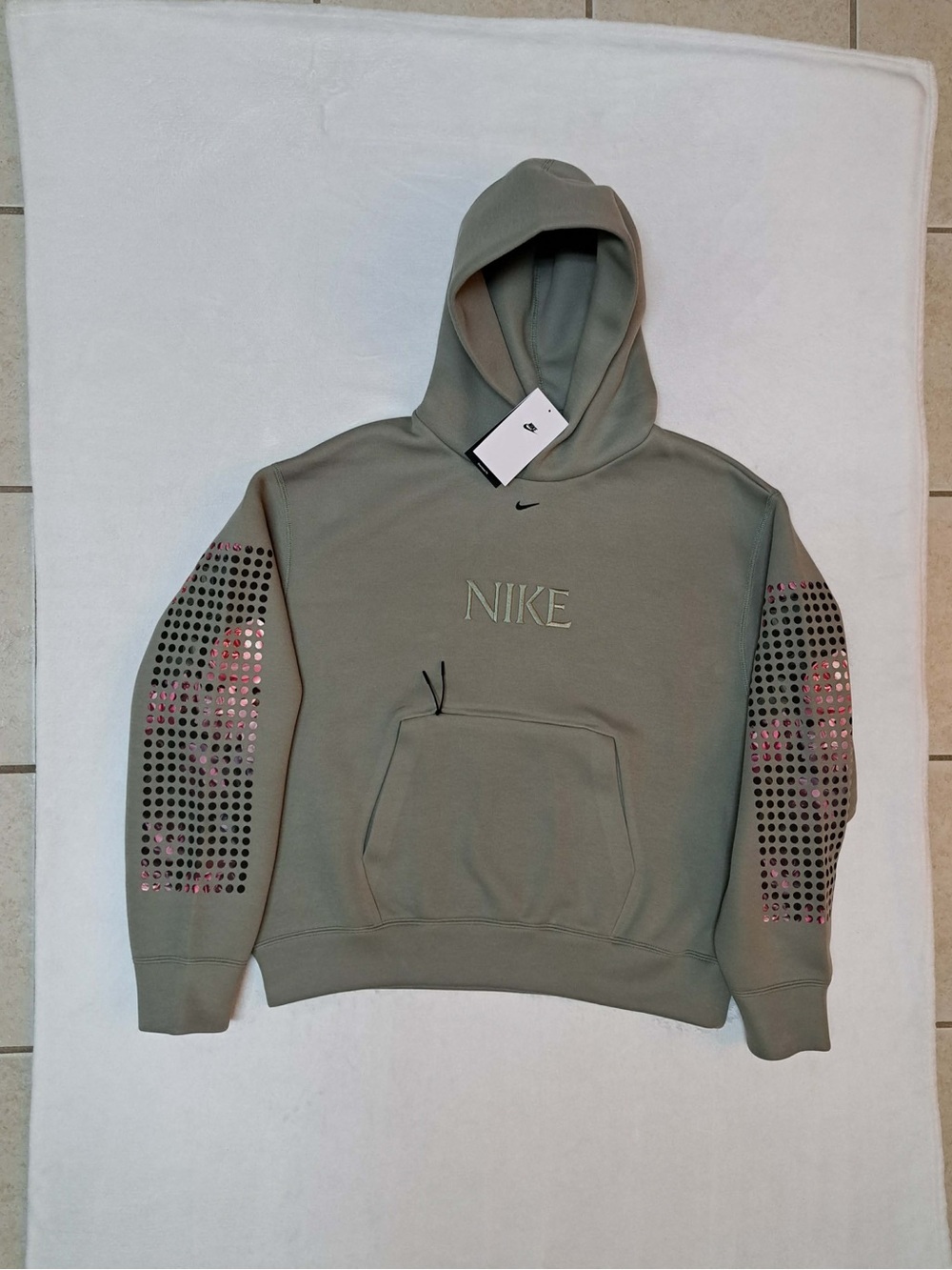 Nike Tech Fleece Oversized Pullover Hoodie - Men's size SMALL